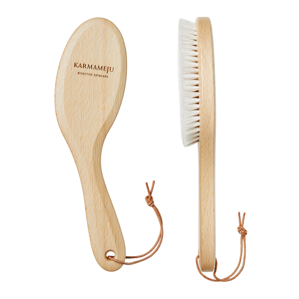 BUFF body brush - long handle – Karmameju Skincare BUFF body brush - long handle – Karmameju Skincare