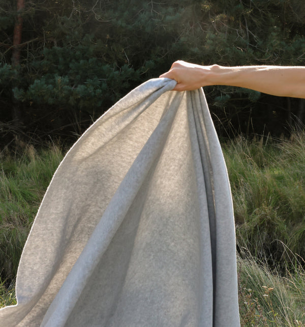 HIMALAYA fleece blanket